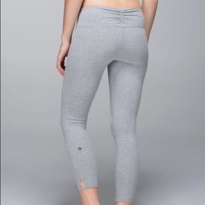 Lululemon Dhanurasana II Leggings